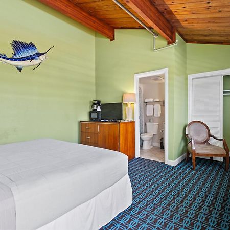 Oceanfront Inn, Inlet View Room, King Bed, #14 Fort Pierce Exteriör bild