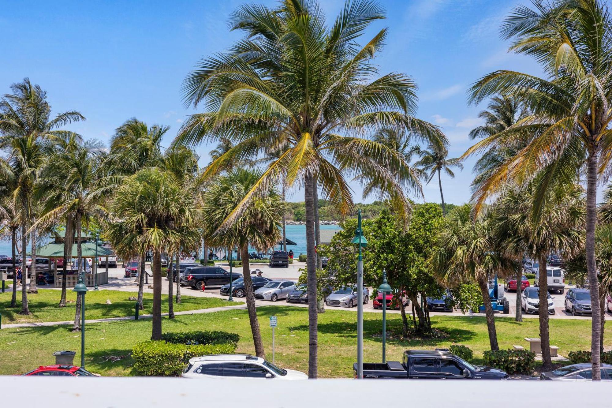 Oceanfront Inn, Inlet View Room, King Bed, #14 Fort Pierce Exteriör bild